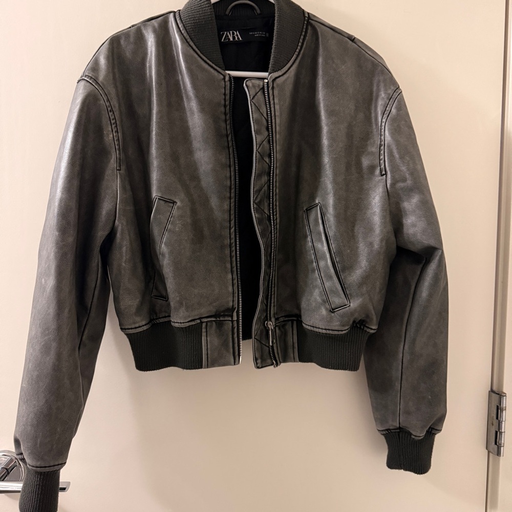 Zara Black Leather Bomber Jacket - Picture 6 of 8